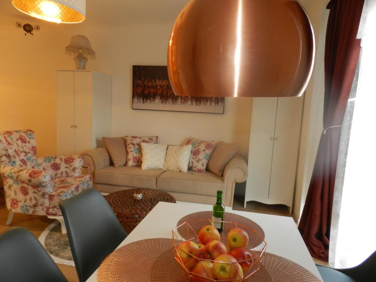 Klassik And Sunny Apartment! เวียนนา ภายนอก รูปภาพ